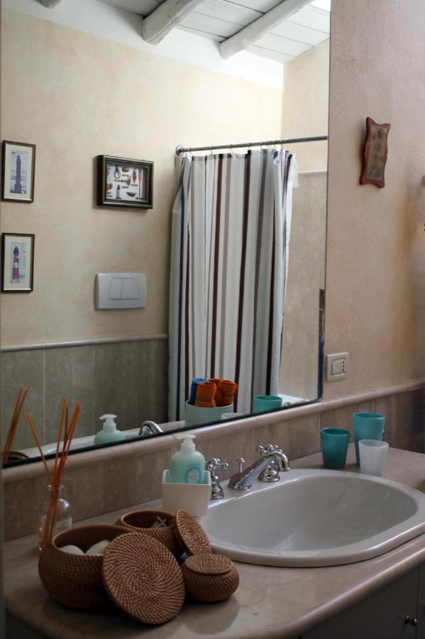 L'Oleandro Sul Lago D'Iseo B&B Sulzano Exteriör bild